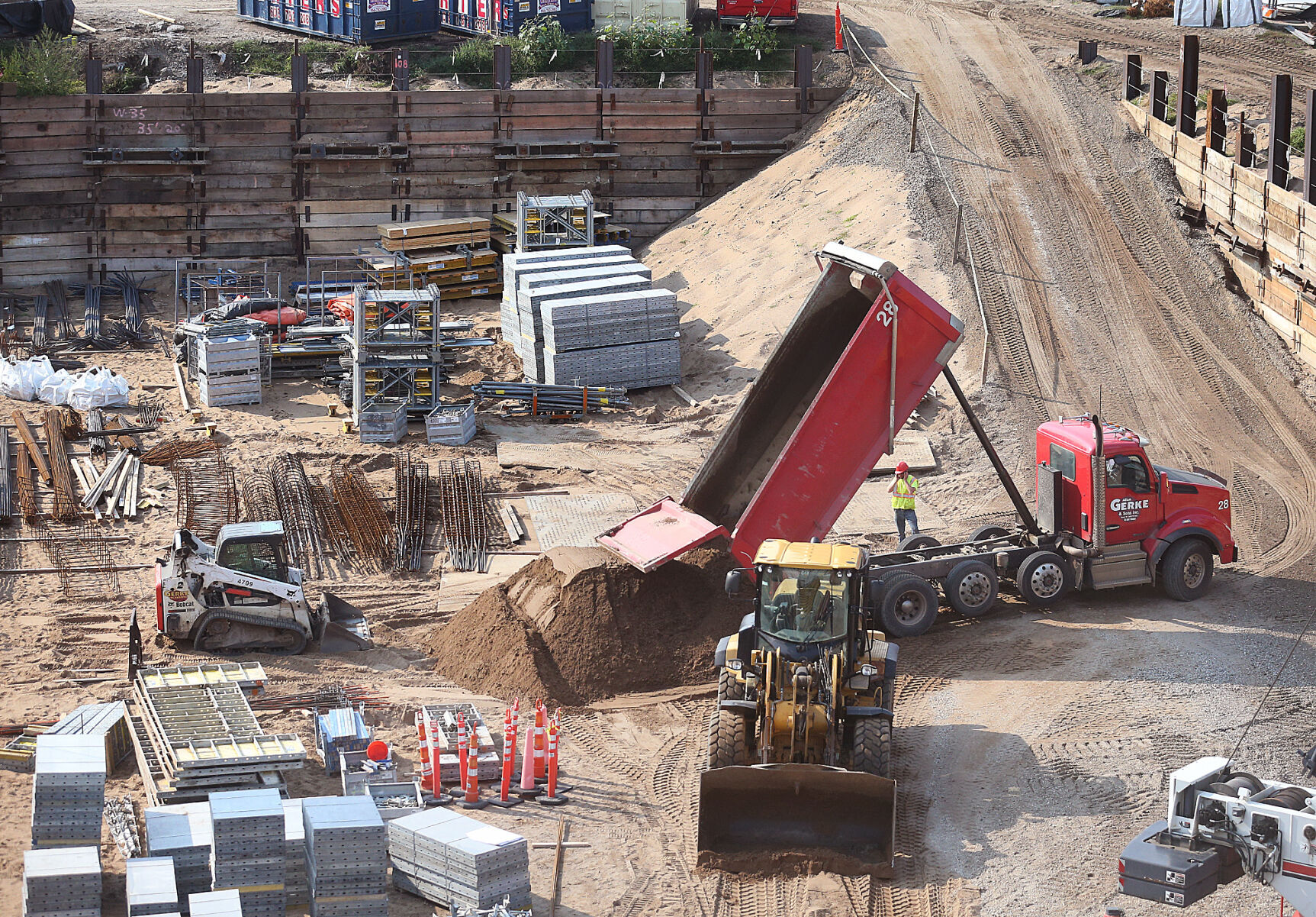 Construction of Mayo Hospital